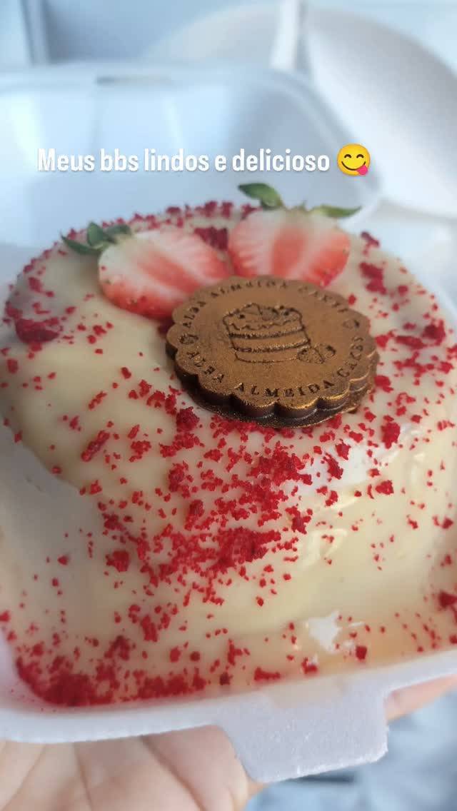 Outro chocolate com morango da Dona Alba