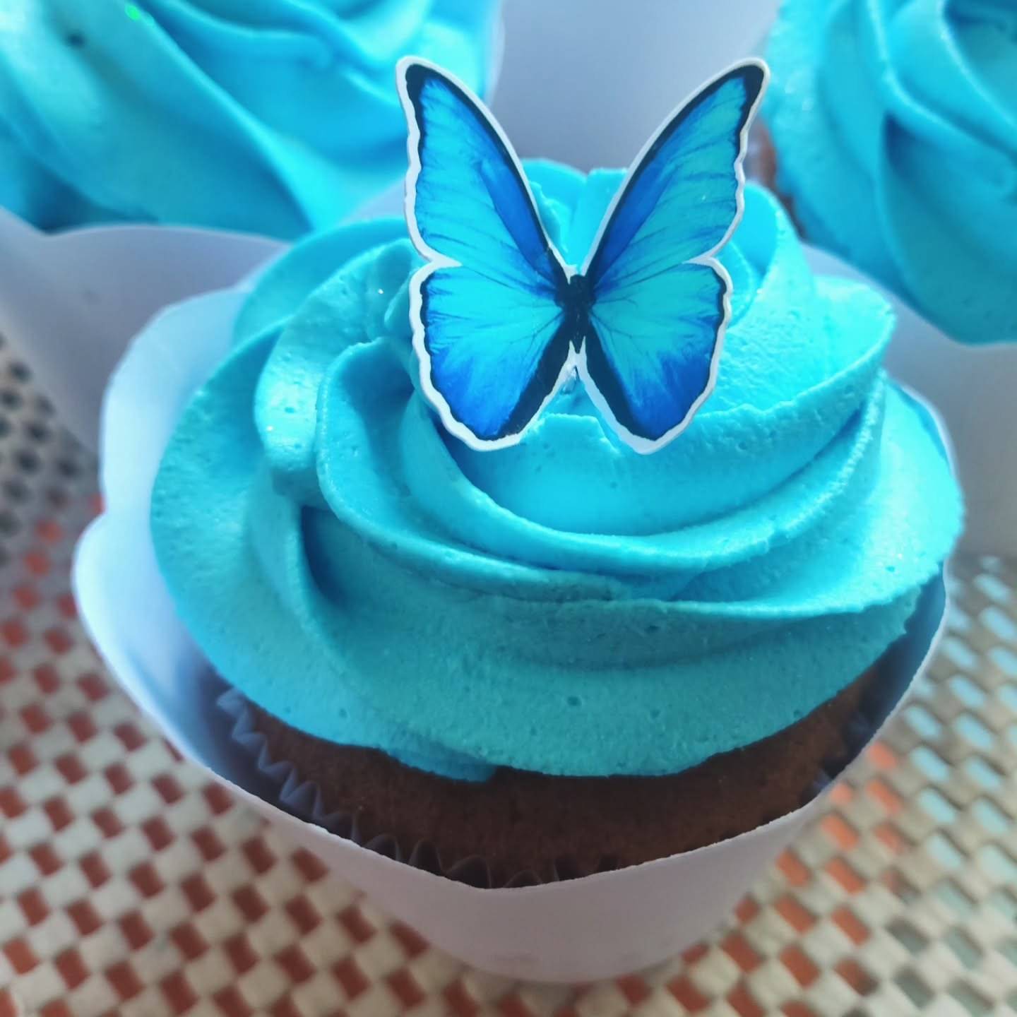 Outro cupcakes personalizados da Dona Alba